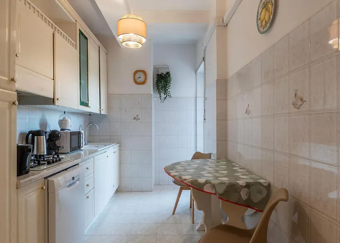 Guesthost - La Rosa Di Trastevere Apartment